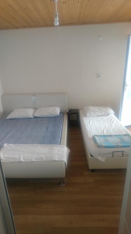Erkin Apart Hotel Karsiyaka  Екстер'єр фото